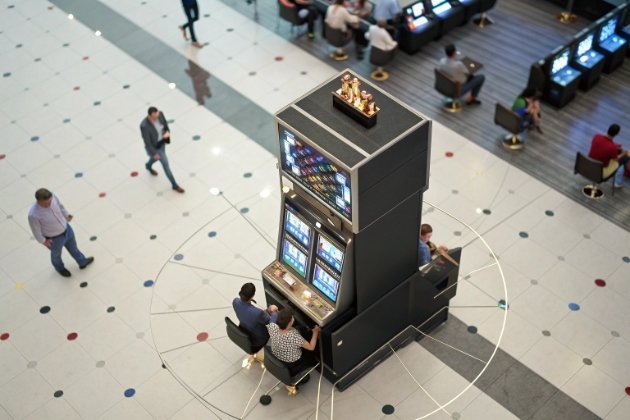 gaming cabinet connectivity and diagnostics